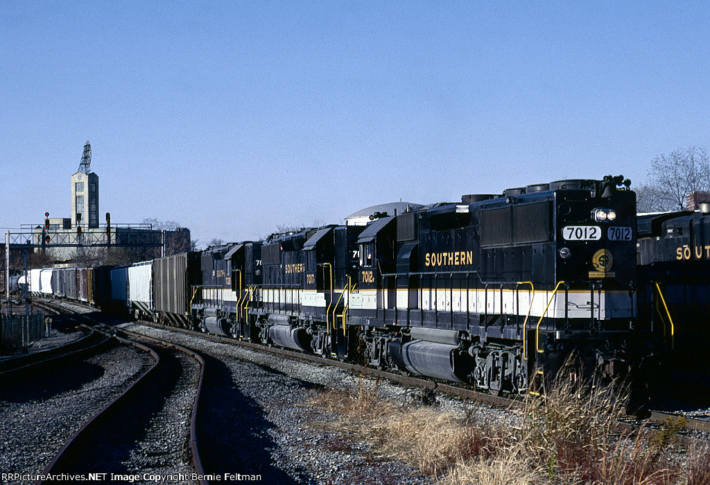 Southern Railway GP50 #7012 is at track speed as it passes Peagram Shops 